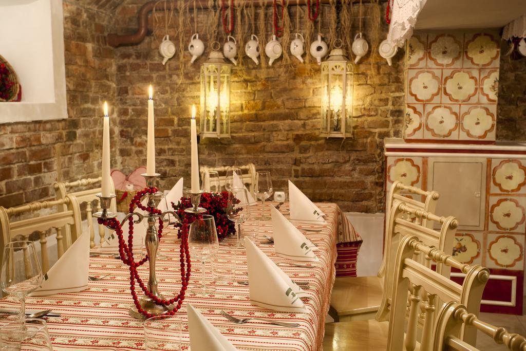 Aparthotel Oberza Краков Экстерьер фото