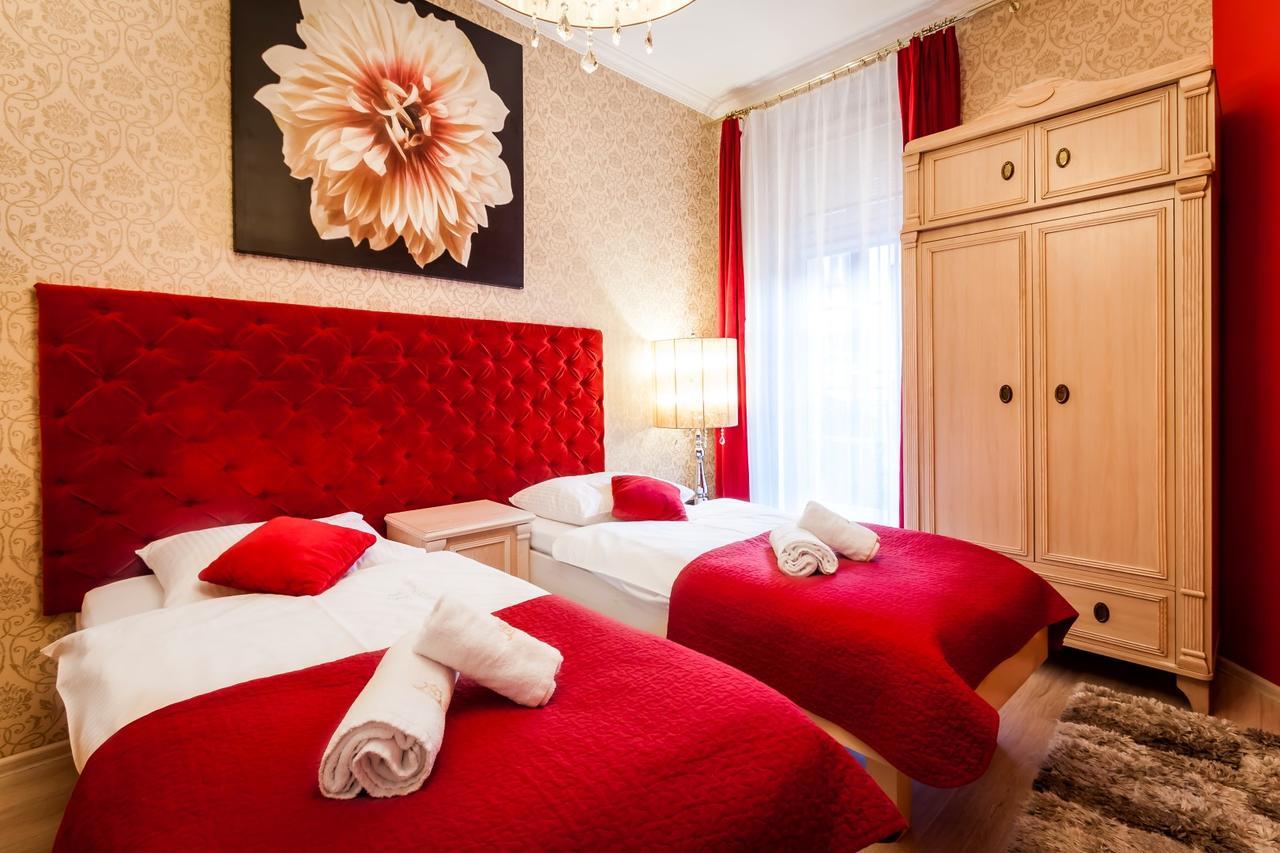 Aparthotel Oberza Краков Экстерьер фото