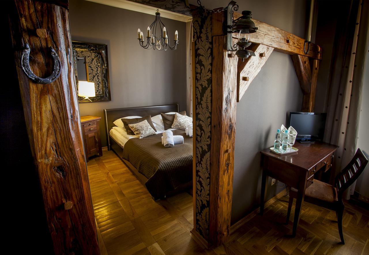 Aparthotel Oberza Краков Экстерьер фото