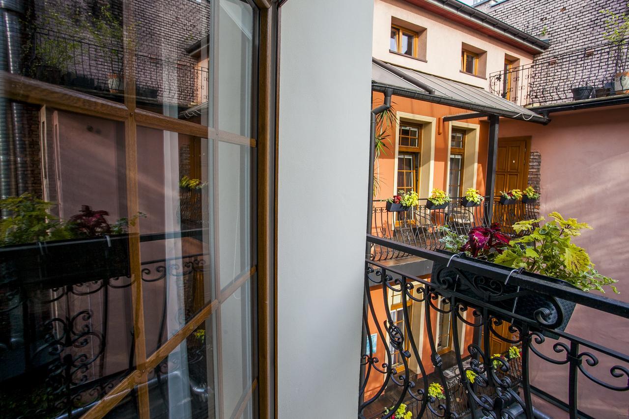 Aparthotel Oberza Краков Экстерьер фото