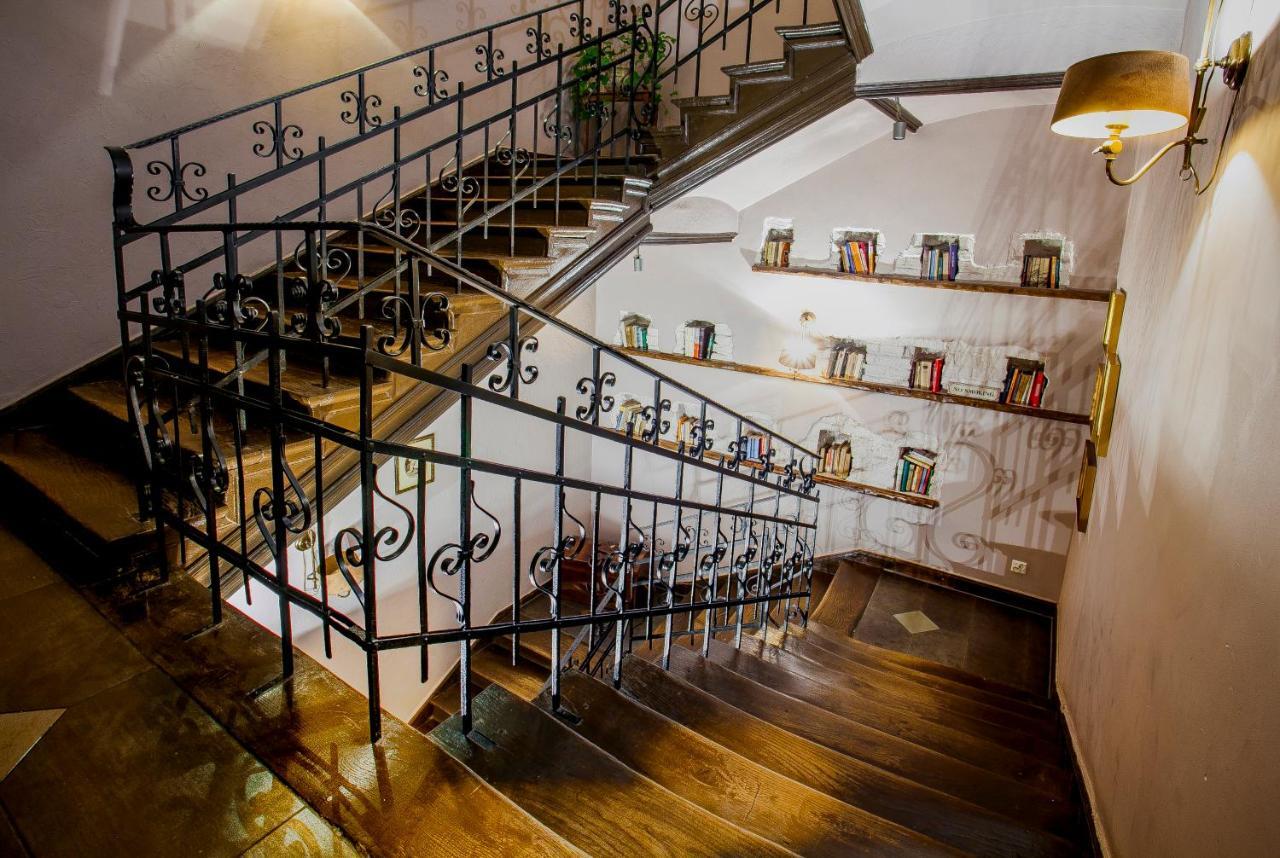 Aparthotel Oberza Краков Экстерьер фото