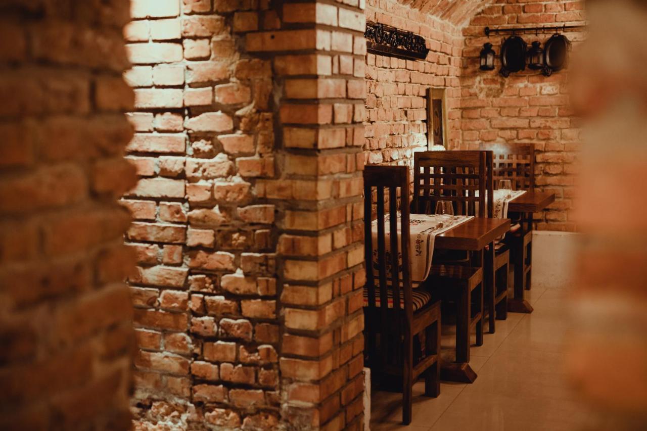 Aparthotel Oberza Краков Экстерьер фото